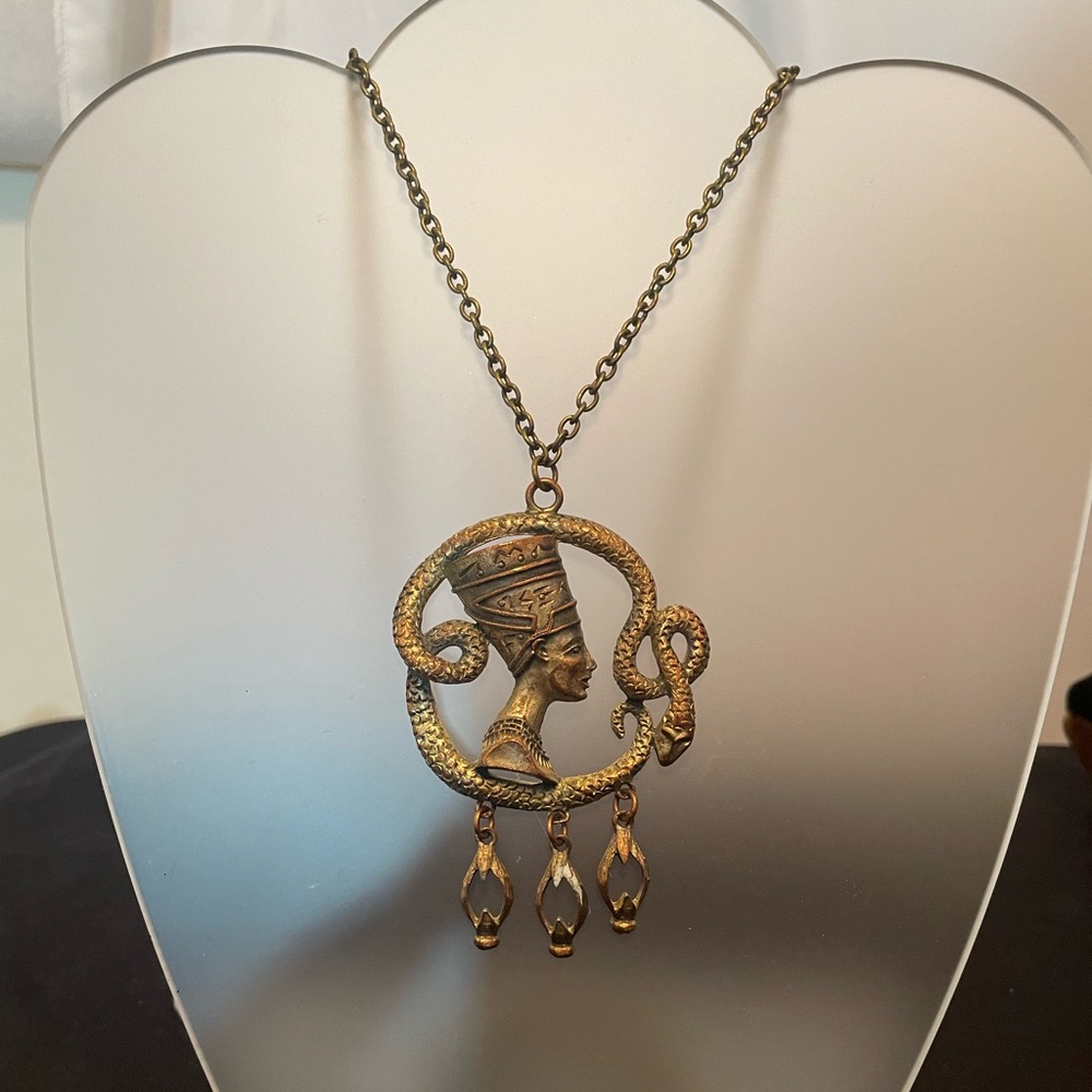 Vtg Egyptian Revival Queen Nefertiti Coiled Snake Gold Copper Pendant Necklace
